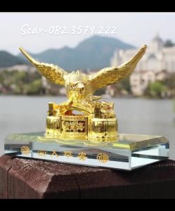 Tượng Đại Bàng Tung Cánh trang trí taplo ô tô xe hơi đặt bàn làm biệc văn phòng