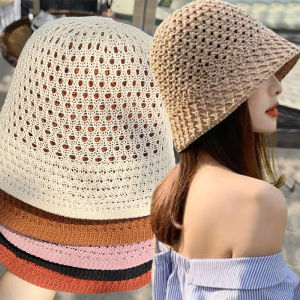 ผ้าโครเชต์ถักมือหมวกบังแดดฤดูร้อนระบายอากาศได้ดีพับได้ Topi Bucket โดมกลวงออกสีทึบอ่อนหมวกชายหาดสำหรับผู้หญิง