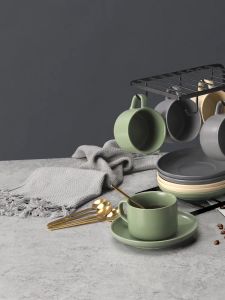 ชุดถ้วยกาแฟเซรามิค ด้วยช้อน ถ้วยอาหารเช้าสุดหรูสไตล์ญี่ปุ่น แก้ววินเทจสไตล์ยุโรป มีให้เลือกสามสี สร้างสรรค์ ของใช้ในครัวเรือน