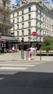 [Tohns] Gingham Balloon Skirt กระโปรงสั้นทรงบอลลูน ลายตารางสีแดง-ขาว เบา สวมใส่สบาย มีเชือกผูกเอวปรับได้