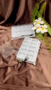 Dedee กล่องขนมฐานขาว 10 ช่อง + ส้อม 50 ชุด DD-H410 กล่องเค้กฐานขาว