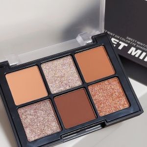 Sweet Mint Eyeshadow Palette 6 Color แมท ชุบเล็กน้อย สำหรับผู้เริ่มต้น แต่งหน้าแบบธรรมชาติ สีสันสดใส ทนทานต่อเหงื่อ น้ำ แป้งมัน