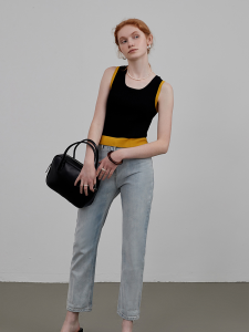 Black Knitted Vest Womens Summer New Slim Design Unique Inner Wear Chic Strap Sweet And Spicy Top Wide Shoulder Strap Knit Tank Top