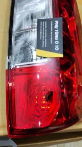 Đèn Hậu Nissan NAVARA NP300 2015-2020