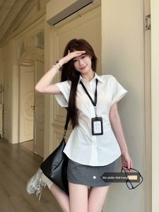 Áo Sơ Mi Nữ Tay Ngắn Màu Trắng Ôm Vừa Vặn Cổ Polo Mùa Đông Thiết Kế Nhỏ Gọn Thon Gọn Thân Thiện Với Da Thoáng Khí