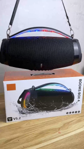 Loa Bluetooth Âm Thanh Cân Bằng Treble Rõ Nét Bass Mạnh Mẽ Có Đèn LED BOOMBOX 4 M13