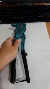 Stang Rivet Lobster untuk paku rivet