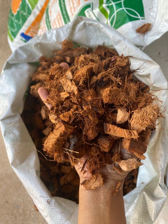 กาบมะพร้าวสับยกกระสอบ สำหรับผสมดินปลูก