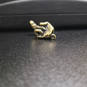 Erect นิ้วกลางทองเหลือง Paracord มีดลูกปัด DIY เชือกร่มสร้อยข้อมือกลางแจ้ง Punk Retro Lanyard จี้ EDC