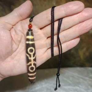 Rare 8cm Aged Tibetan Xang Xung special totem One Eye Two Benefactor Saviors Dzi pendant with red spots (with certificate) 藏传老矿满朱砂特殊图腾一眼双贵人天珠(带证书)