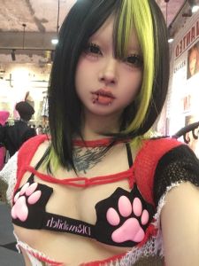 ชุดว่ายน้ำยางซิลิโคนสัตว์น่ารัก Drawab1tch ชุดชั้นในสตรีสไตล์เซ็กซี่ฤดูร้อน คอลเลกชันฤดูใบไม้ผลิ 2023 สำหรับผู้หญิงวัย 18-25 ปี