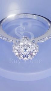RoyStone - Cincin Wanita Moissanite Sertifikat GRA Original Lapis Emas - Little Flower Ring