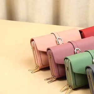 Tas Wanita Model 2023: Tas Selempang, Tas Kecil, & Dompet HP