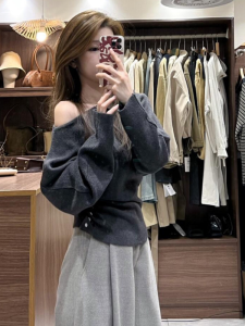 HUOLISI | Design Side Button Pleated Long Sleeve Knit Sweater