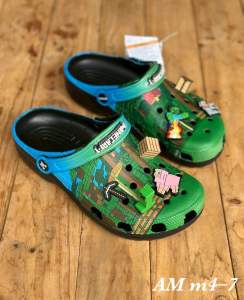 รองเท้าcrocs พร้อมตัวติด ของผู้หญิงและเด็กนิ่มเบาใส่สบาย