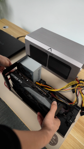 Acasis Stesen Dok Kad Grafik Luaran USB4 40Gbps serasi dengan USB4 termasuk bekalan kuasa SFX