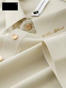 เสื้อยืดคอโปโลผ้าไหมน้ำแข็งระดับไฮเอนด์สำหรับผู้ชาย แขนสั้น ฤดูร้อน 2025 เสื้อยืดลำลองคอตั้งใหม่ ทรงหลวม ผ้าไนลอนผสมยางยืด