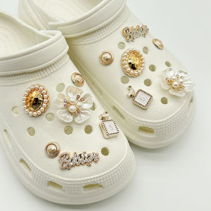 Suitable for Carluo Chi Crocs Hole Shoes Accessories Shoe Buckle White Chain Diamond Decorative Accessories Men and Women Classic Style