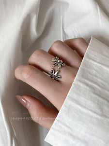 Retro Aged Hollow Flower Open Ring: A Fashion Statement