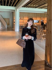 ชุดเดรสยาวผ้ากำมะหยี่สีดำหรูหรา กระโปรงทรงเอเอวสูง แขนยาว ปกคอกลม แฟชั่นฤดูใบไม้ร่วงและฤดูหนาวสำหรับผู้หญิง