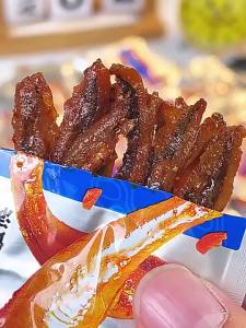 Three Squirrels | Spicy Flavor Snack