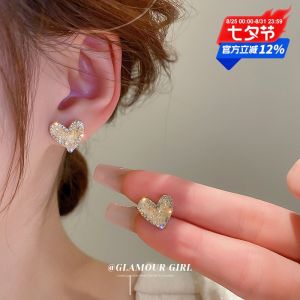 Silver Needle Embedded Diamond Artificial Crystal Heart Shaped Earrings Womens Fashion Jewelry Daily Use Versatile Elegant