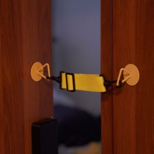 Punch-Free Adjustable Pet Door Dog Door Cat Door Catdoor Dog Hole Pet Hole Blocking People without Blocking Pets Free to Enter and Exit