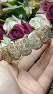 High Quality Coral Jade Stone Papan Bracelet 高货珊瑚玉手排