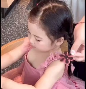 Kid hair tape hair sticker child cartoon magic hair tape hair pin hair tool kids hair accessories儿童魔术发贴小孩卡通发夹发饰