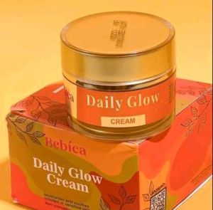 Daily Glow Bebica Krim Pagi Siang Sunscreen 10 g - Sunscreen Bebica - Krim Wajah - Krim Pagi Siang - Krim Bebica