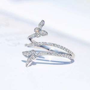 Huitan Silver Color Butterfly Rings Women New Trendy Design Delicate Female Rings Wedding Party Elegant Accessories Lady Jewelry