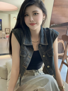 Áo Vest Denim Tay Ngắn Phong Cách Mỹ Cổ Điển Cho Nữ Mùa Hè 2025 Áo Khoác Ngoài Rộng Rãi Ngắn Tay Áo Khoác Ngoài POLO Cổ Một Nút