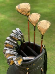 Mens Golf Clubs Full Set Carbon Fiber Iron P10 Complete Set of Sticks Majesty Brand Sport Fitness Fans Supplies Golf Clubs