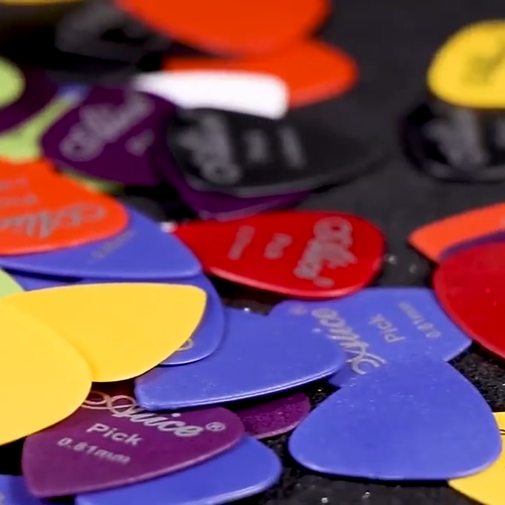 KAWES 24 / 50 pcs Pick Gitar Listrik dengan Aksesoris Gitar Campuran Musik Akustik Picks Box Akustik