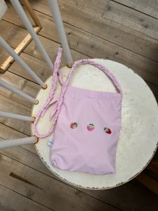 Cute Pink Button Mobile Phone Bag with Braid Shoulder Strap Crossbody Bag Summer Small Personal Bag Fashionable Canvas Bag