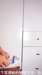 98pcs Earring Ear Piercing Gun Set Ear Nose Navel Piercing Machine Ear Piercing Tool Kit