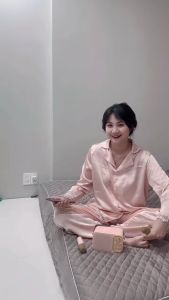 Loa bluetooth karaoke mini Su-YOSD YS-105 kèm 2 mic hát karaoke không dây siêu hay loa di động hát karaoke tại gia hoặc đi du lịch loa bluetooth loa hát loa kèm mic