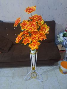 Bunga sudut ruang tamu bunga lily kuntum 18 +pot standing