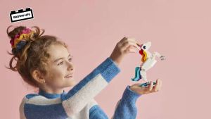 LEGO Creator 3 in 1 31140 Magical Unicorn (145 Pieces)