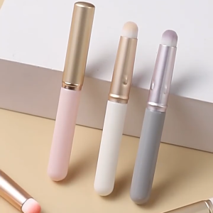 Round Head Lip Brush Portable Lipstick Brush Lip Smudge Brush With Lid Contouring Brush Multifunctional Brush Beauty Tools