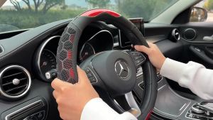 Cover Stir Mobil Anti Slip Bahan Karet dan Kulit Premium Motif Soccer 3D