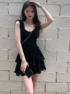 CHOEFULYN | Chic Black Mini Dress with Waist Cinching and Puff Skirt