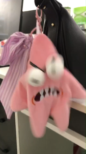 พวงกุญแจ ตุ๊กตา พูดได้ ดาวตกที่เคลื่อนไหวได้ Angry Patrick ตุ๊กตาตลก จี้กระเป๋า ของเล่นสนุก ของเล่นเด็ก