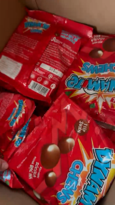 Combo Kẹo các loại: Kẹo nhai sôcôla hương bạc hà Dynamite Chews Kẹo Chanh muối Thái Lan Kẹo Golia mát lạnh Kẹo cà phê Kopiko Kẹo Alpenliebe Kẹo Dynamite hương bạc hà