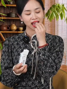 【👍Reduce bad breath】 Fresh Breath Tea Chewable Tablets 💋kiss💋Fresh Breath Tea Tablets Herbal sugar-free throat tea lozenges to prevent bad breath 0 sugar 0 fat concentrated tea liquid;
