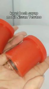 Karet Bosh Sayap Atas Nissan Terrano