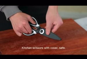 Gunting Dapur Serbaguna Gunting Tajam Pemotong Sayur Buah Daging Pembuka Tutup Botol