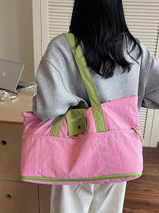 กระเป๋าเดินทางความจุขนาดใหญ่สำหรับผู้หญิง กระเป๋าใส่เสื้อผ้าออกกำลังกายแบบพับได้ กระเป๋าถือสำหรับเดินทางแบบสะพายไหล่สองข้าง