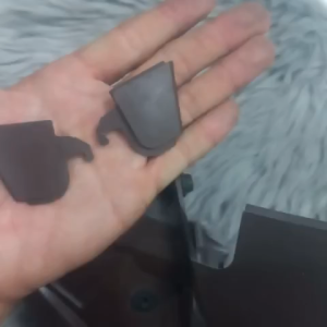 Nhựa nhám nhỏ bàn thờ sh ý 2010 màu nâu theo xe  (1 cặp )