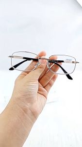 kính lão đọc sách tròng kính thủy tinh gọng đen vàng chuẩn độ from đẹp.(giao màu ngẫu nhiên)